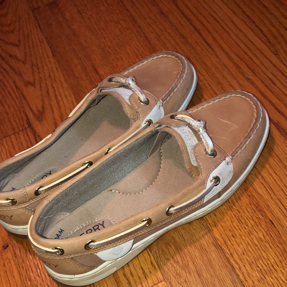Women’s Sperrys